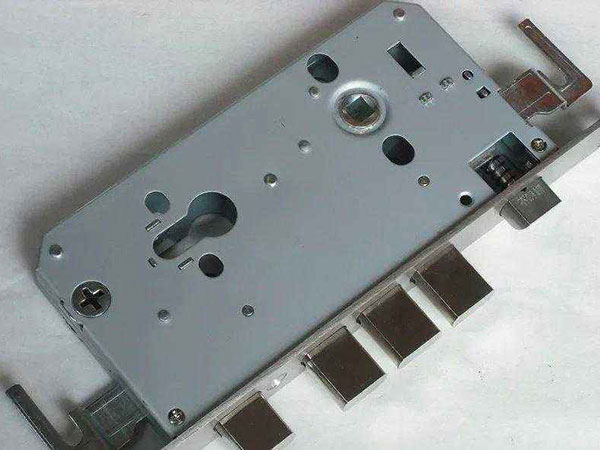 荥经24小时上门开锁公司