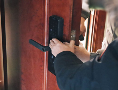 荥经24小时上门开锁公司